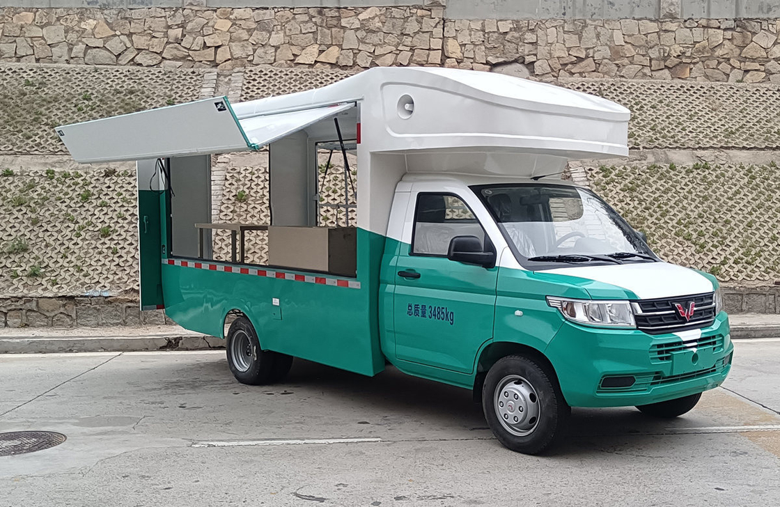 Used Cargo Box Truck Wuling Sales Minitruck 5-Speed Manual Transmission 1.5 Tons Paylaod
