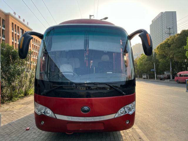 39 Seat YUTONG 2nd Hand Coach , Used Diesel Bus 2010 Year Euro III Emission Standard