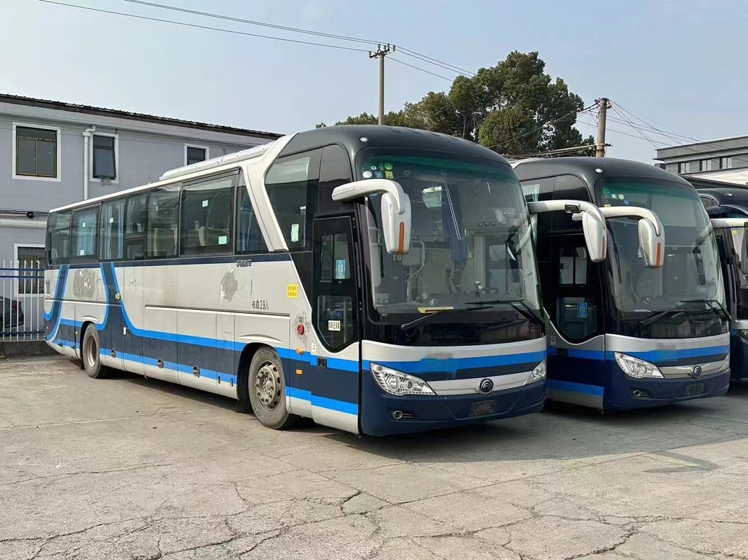 68 Seats 2013 Year Diesel Used Coach BusZK6122H With A / C Equipped Euro III Emission Standard