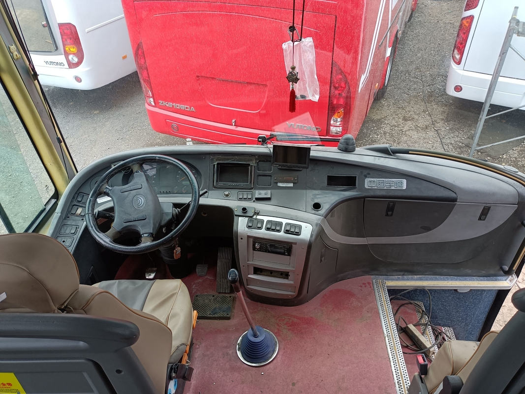 ZK6127 Yutong Used Passenger Bus / 66 Seats Used Luxury Buses Yutong Brand
