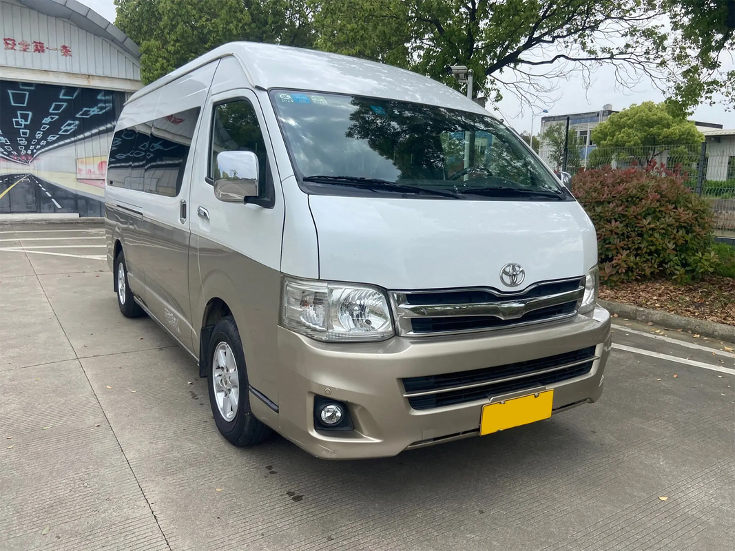 Toyota Hiace 13-Seater Left-Hand Drive Electric Mid-Door Euro 4 Standard Champagne Gold Minibus