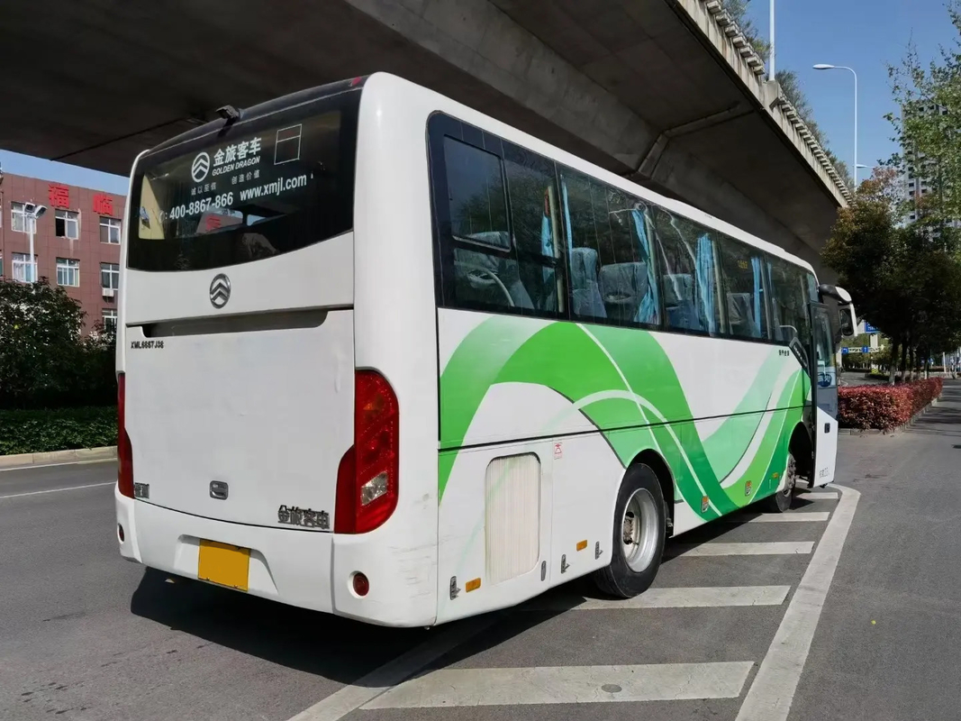 XML6857 33-Seat White Single-Door Diesel Engine And Air-Conditioned Second-Hand Bus