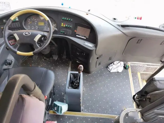 Left-Hand Drive Large Space For Luggage 45 Seats Large KingLong Used Passenger Bus