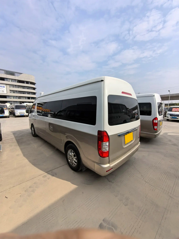 Used Mini Coach 2017 Year 19 Seats Oil Engine External Swinging Door Jinlong Hiace