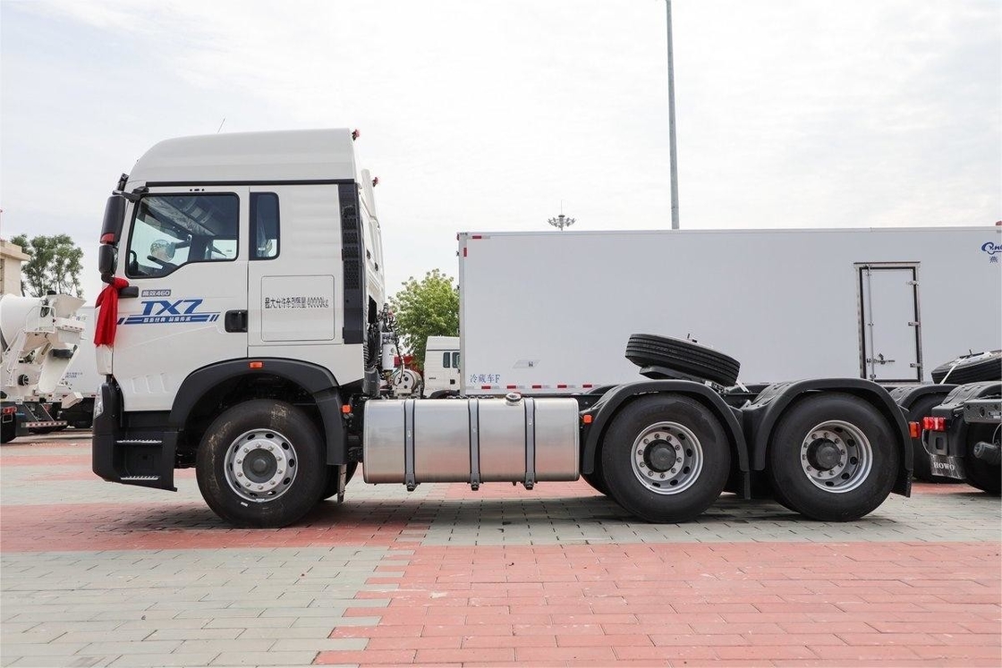 Howo Tractor Trucks 12Gear 6*4 Ten Tires 460 Hp 6 Cylinder Diesel Engine Single Row Semi