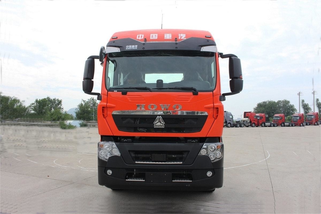 400 HOWO Tractor Truck 12 Speed 4*2 6 Tires 6 Cylinder Single Row Semi Diesel Engine Tractor