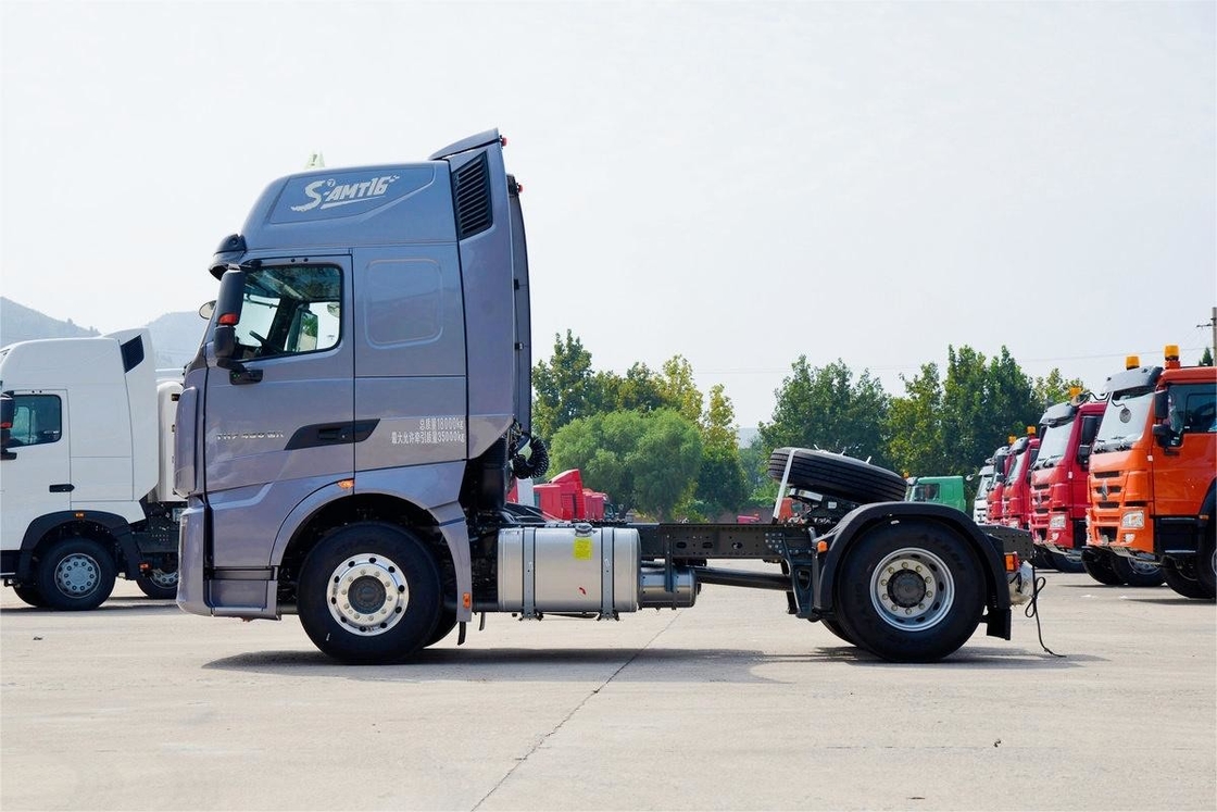 HOWO TH7 Truck 430HP 4X2 AMT Automatic Dangerous Goods Tractor Fairing Side Flow Panel