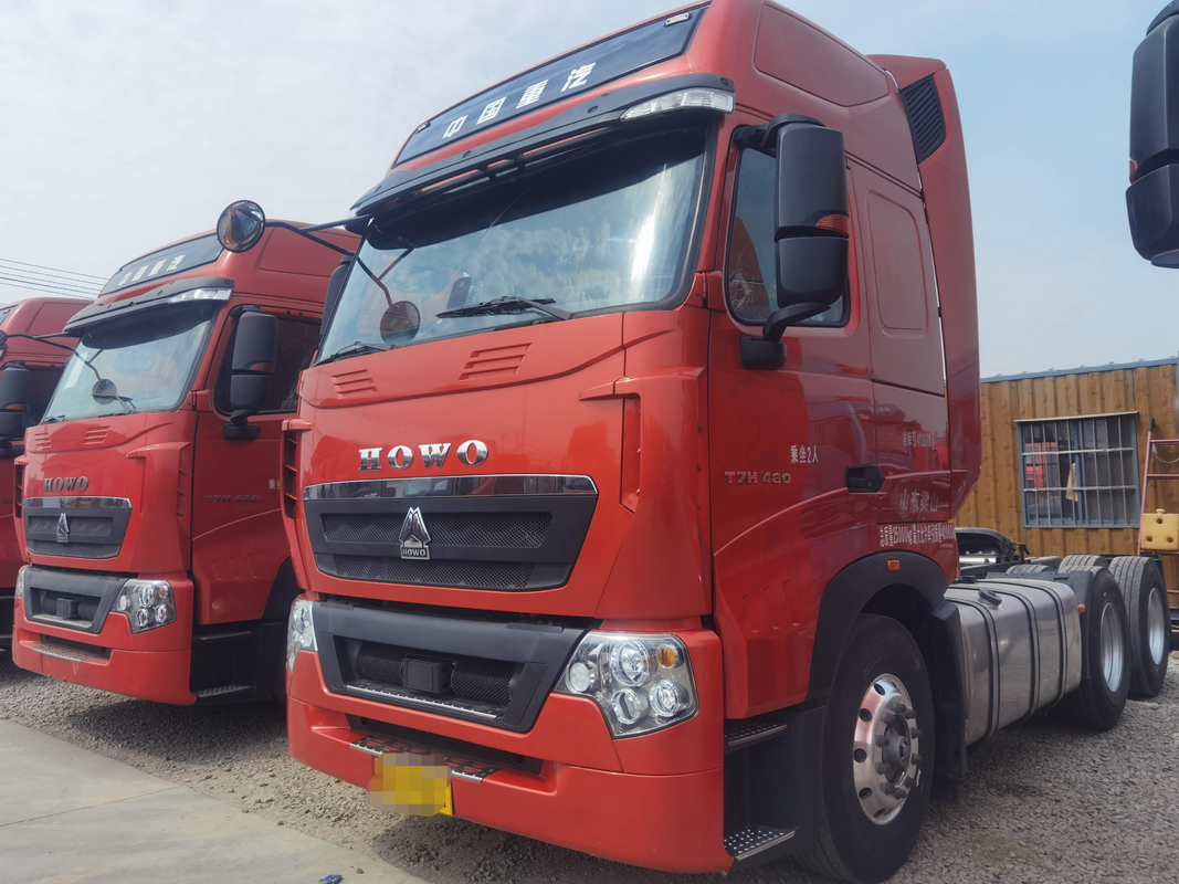 Sino Tractor Truck Head Red Color 6×4 Drive Mode Leaf Spring One Row With Sleeper LHD