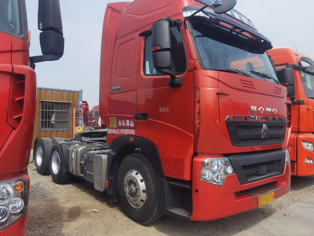 Sino Tractor Truck Head Red Color 6×4 Drive Mode Leaf Spring One Row With Sleeper LHD