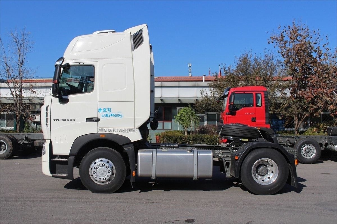 T7H HOWO Heavy Truck, Air Deflector With Air Conditioner , 500HP, 4X2 Single-Axle Tractor