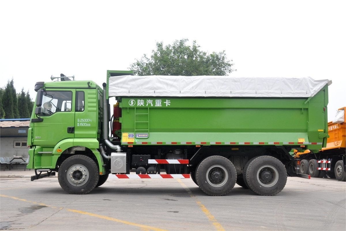 Shacman Dump Truck Weichai National Five 6x4 350HP 5.6m 6 Cylinders 10 Gears U-Box