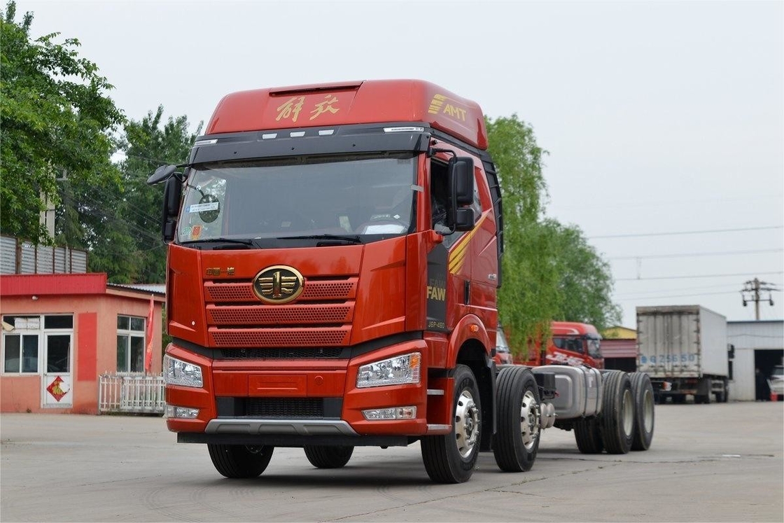FAW Jiefang Heavy Truck High Top 10-Speed ​​Diesel 8X4 320HP 9.5m Railings Carry Truck Chassis