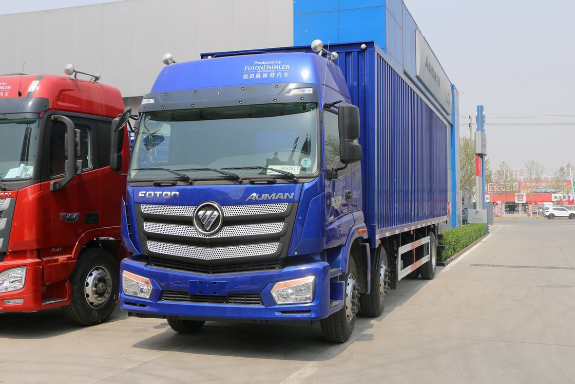 Shock-Absorbing Seats Foton Auman Van Truck Diesel 245HP 6 Cylinders 6X2 9.53m Air Conditioning