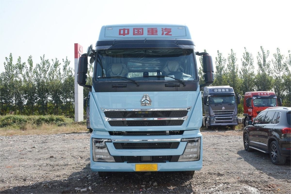 Howo Tractor Truck National VI 6X4 AMT Automatic Rear Double Axle Rear Eight Wheels 570HP