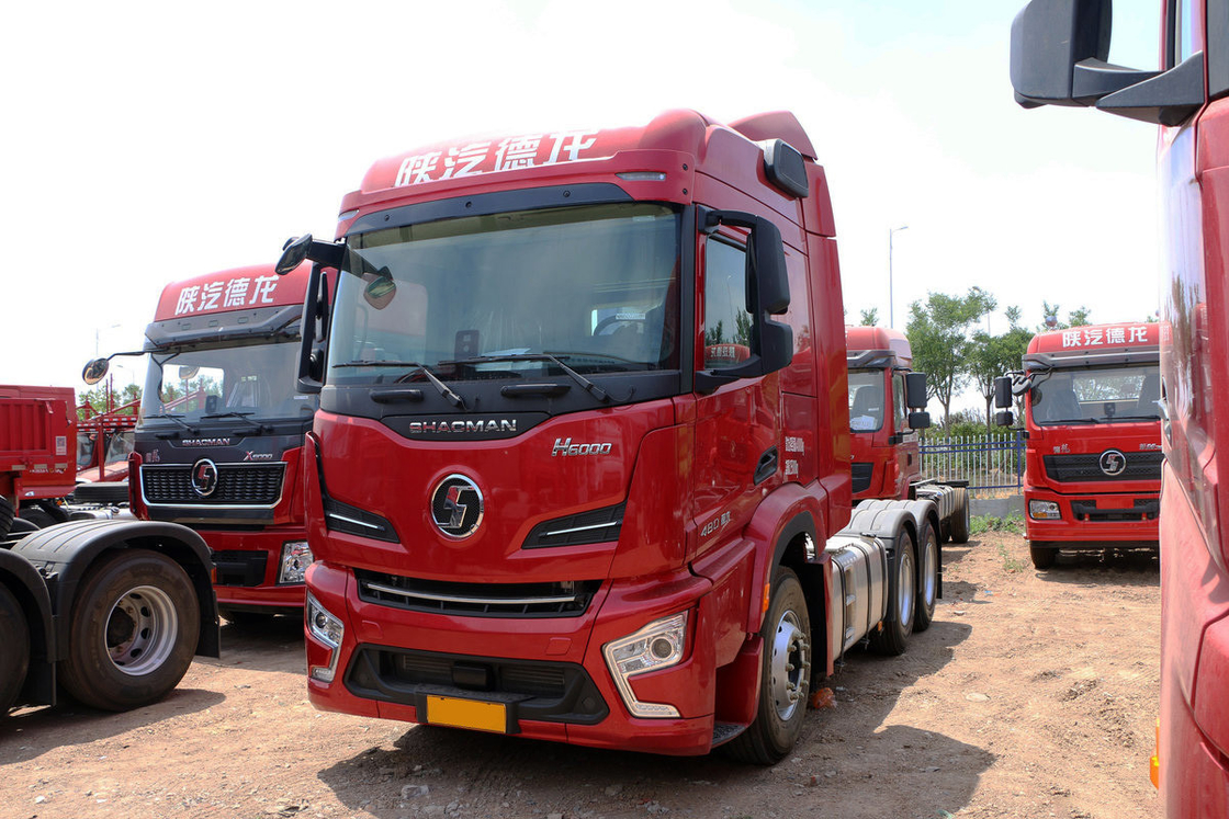 AMT 12-Speed Single-Row Semi-Seat Diesel 480hp 6*4 Shacman Tractor Truck H6000 Model