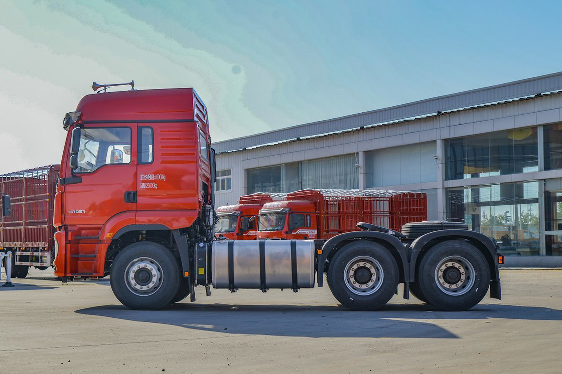 High Roof Deflector Four-Point Suspension Airbag Seat 430HP 6*4 M3000s Shacman Tractor Truck