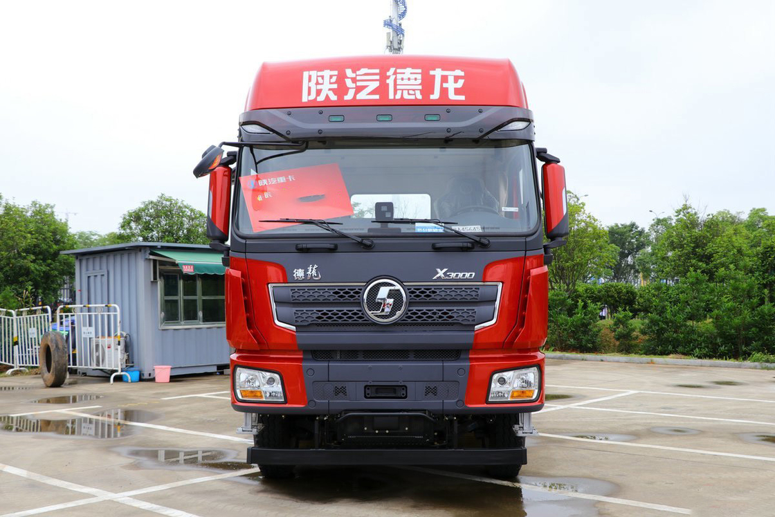 Air-Conditioned Air Deflector Air Bag Shock-Absorbing Seat Diesel 550HP Shacman Heavy Tractor