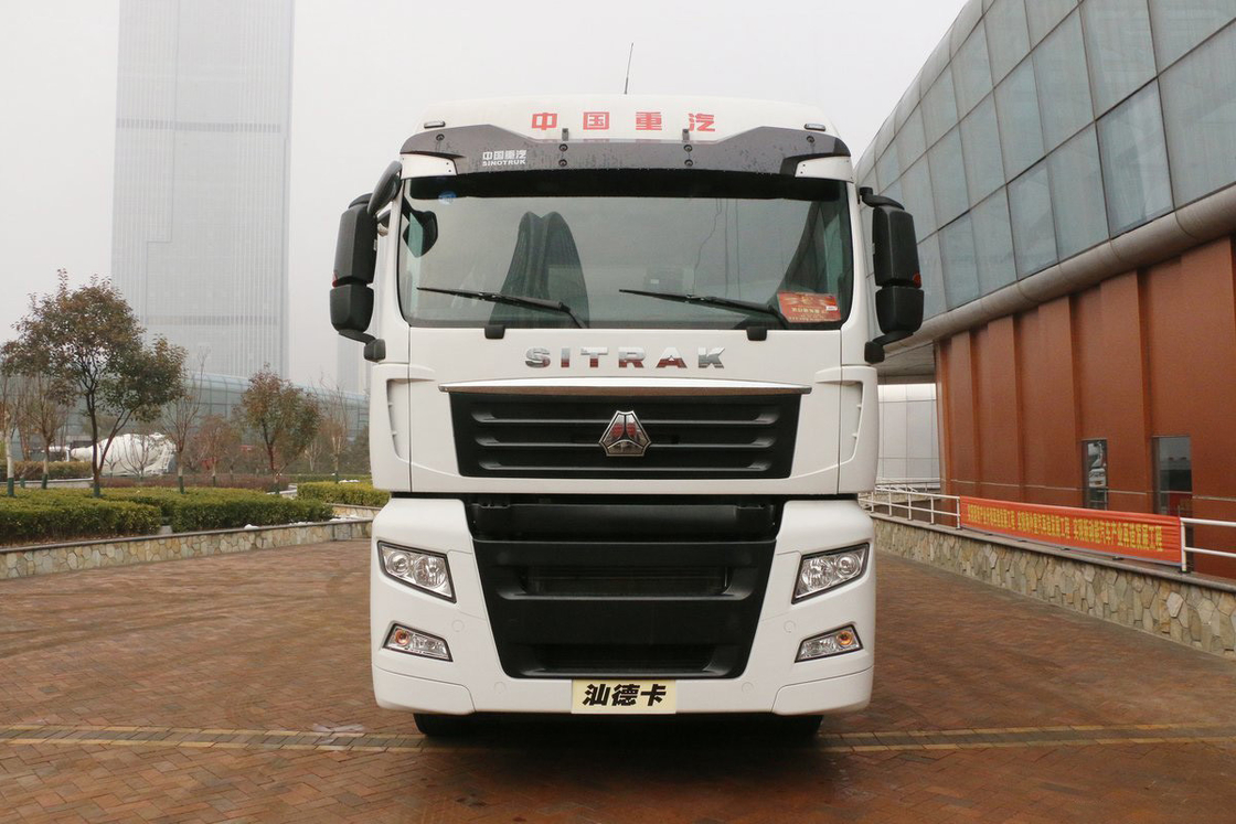Single Row Of Half Seats Manual 16 Gears Diesel 480HP 6*2 Mid-Axle Removable SITRAK Van Truck