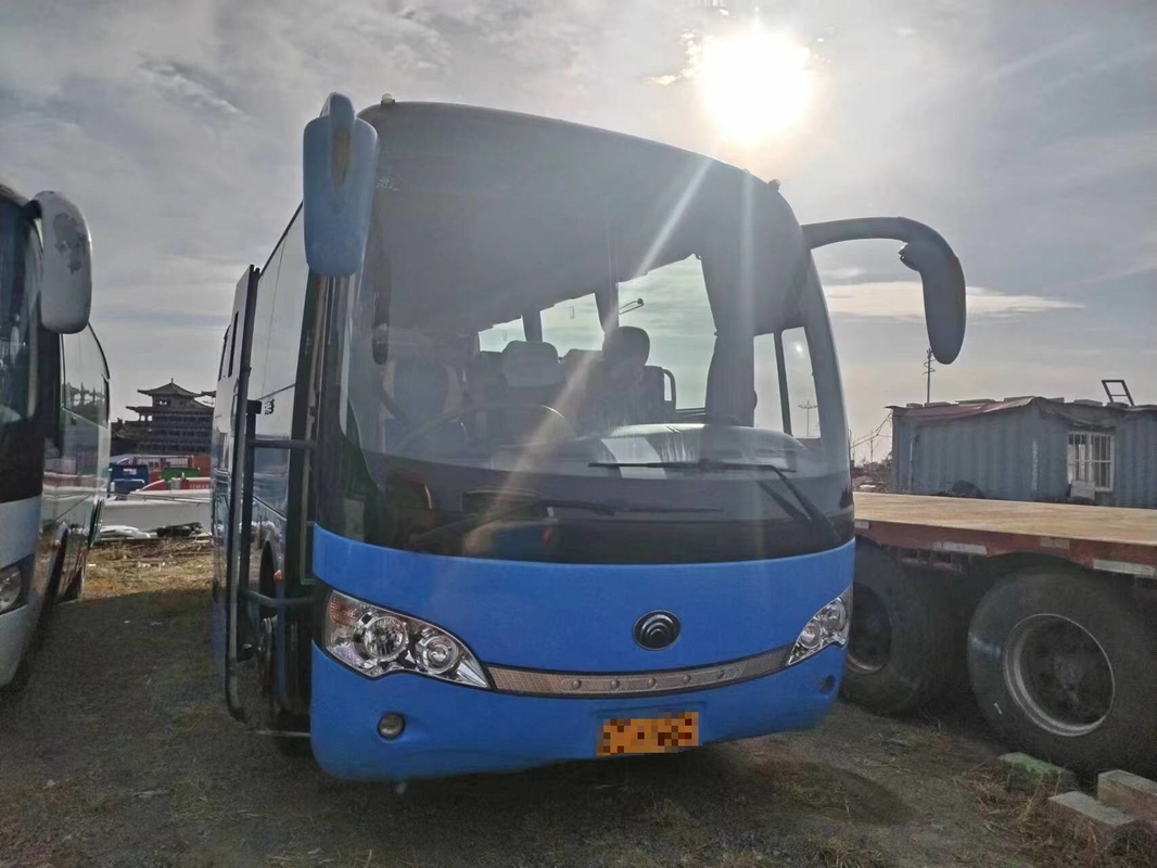 39 Seats YUTONG Bus ZK6888 Used Diesel Bus 2nd Hand Coach Euro III Emission Luggage Rack