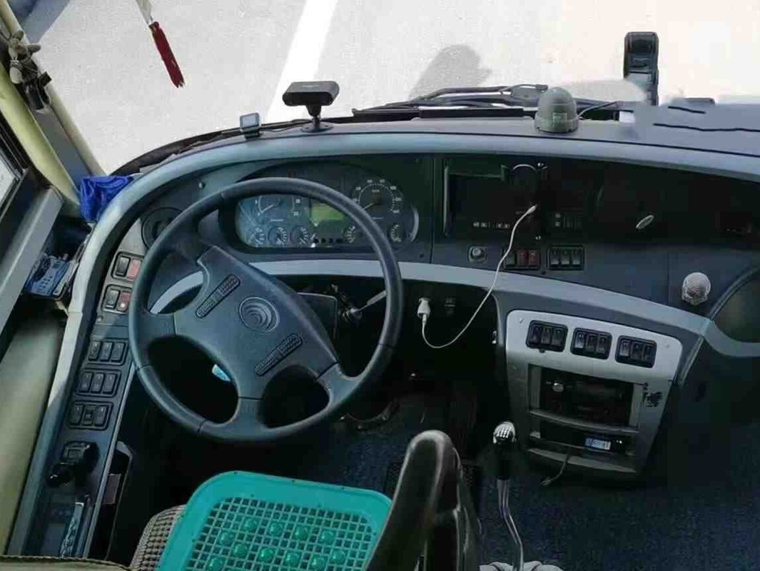 2nd Hand Yutong Passenger Bus Zk6122 Large Capacity Luggage Weichai Engine 336hp A/C