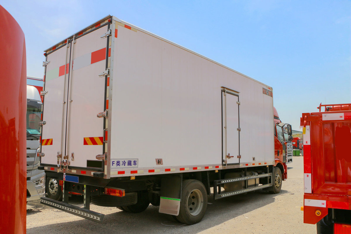FAW Jiefang CA5180 J6L Refrigerated Truck Diesel 240HP 4X2 6m Cargo Box Double Side Doors And Single Side Door