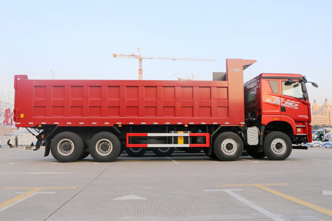 Flat Top Half Cab JH6 Heavy Truck Diesel 430 Hp 8X4 8.2m Qingdao Jiefang Dump Truck