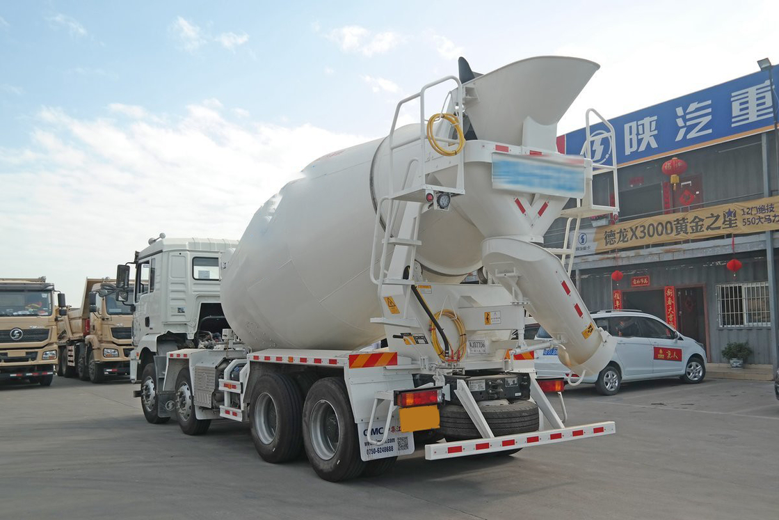 Shaanxi Automobile Heavy Truck Delong New M3000 336HP 8X4 7.49m3 Concrete Mixer Truck