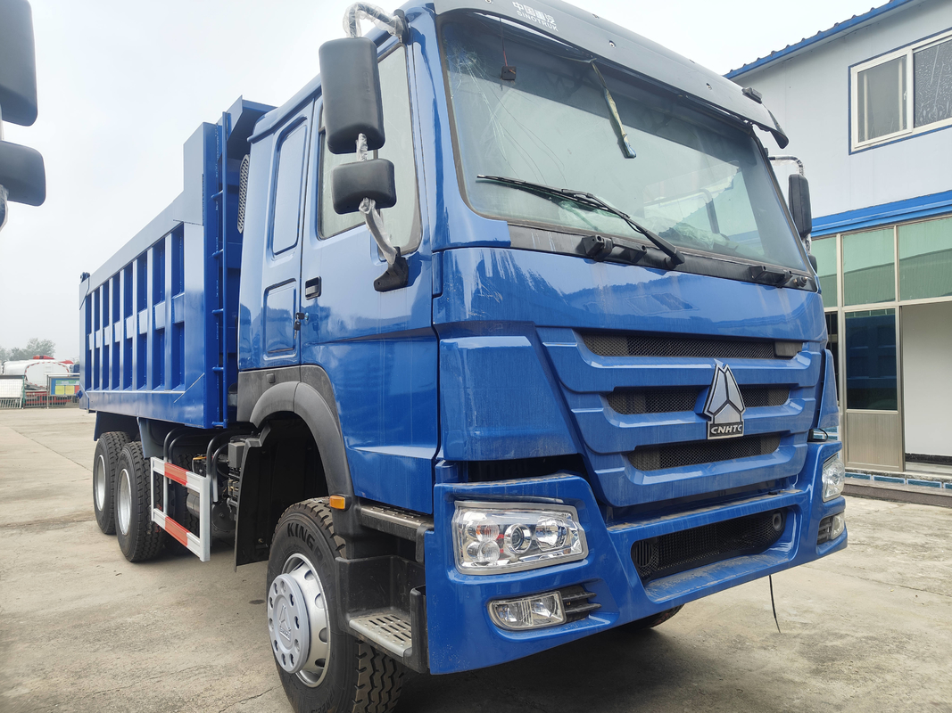 Truck In Africa Howo Dump / Tipper 6*4 Blue Color 10 Wheels With High Refubished New Bucket