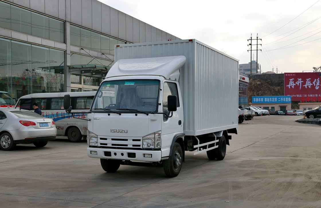 Cargo Trucks Isuzu 15 Tons Lorry Truck Van Box Diesel Engine 5.2L Displacement 4*2 Drive Mode