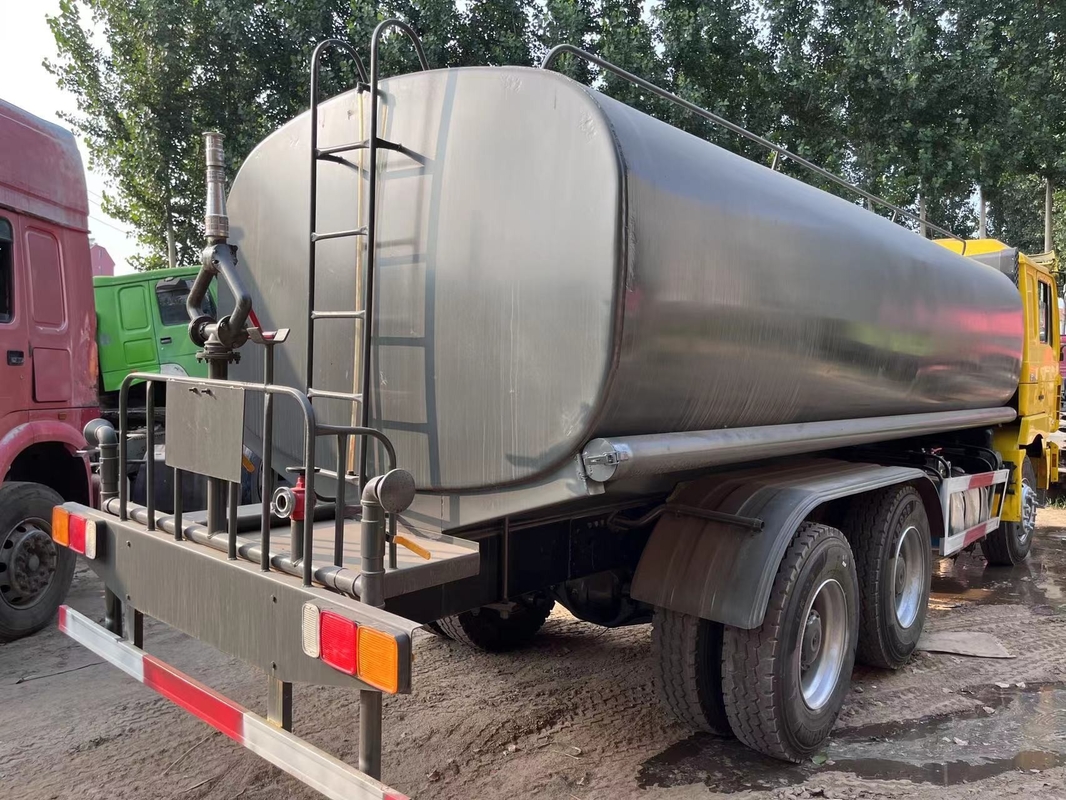 Used Water Tanker Truck 20000 Liters Shacman F3000 Chassis 6*4 Euro 3 Emission LHD ＆ RHD