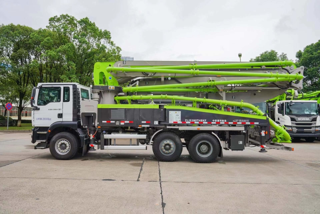 Concrete Pump Truck 37 Meters Zoomlion 6*4 Sinotruk Sitrak Chassis Five-Section Boom For Flexibility