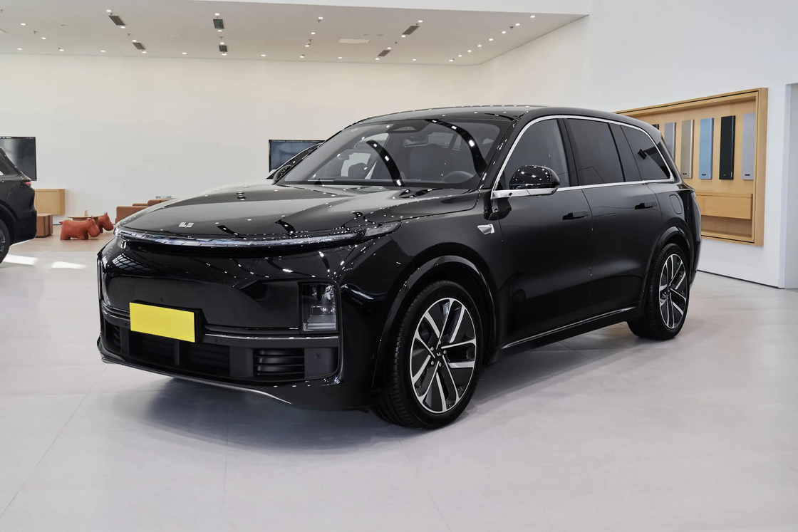 Electric Cars Li Auto Extended Range Electric SUV L9 Pro Version Black Color 6 Seats 3105mm Wheelbase
