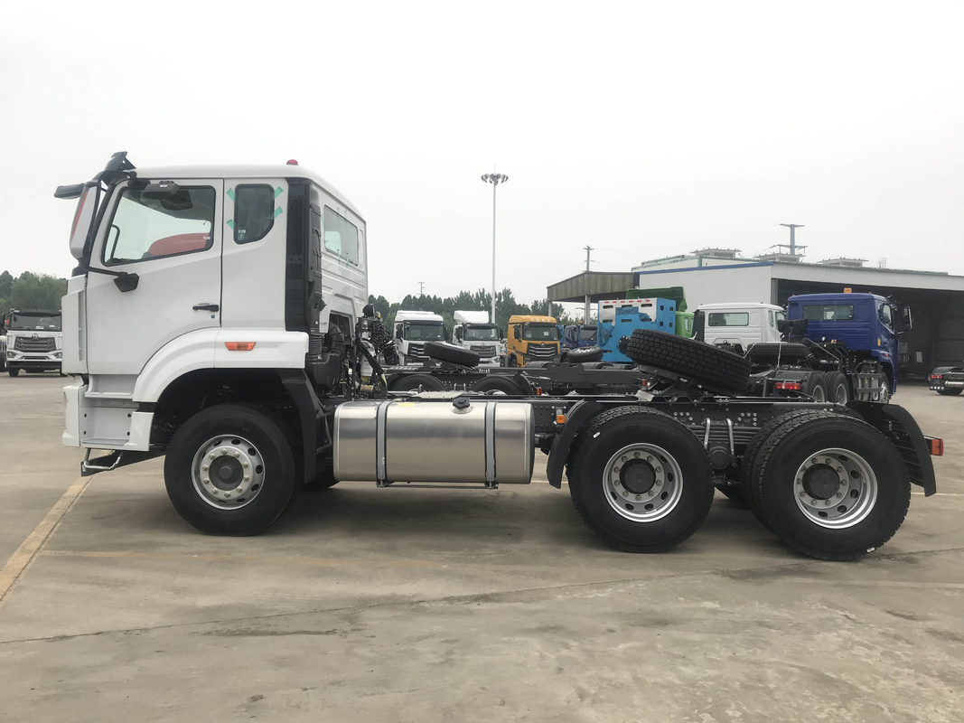 Trailer Truck Head Hohan Tractor Head Howo NX New Model 2025 Year 10 Tires Right Hand Drive