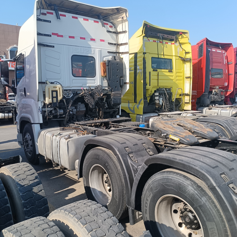 Used Semi Trailer Head Tractor Truck Isuzu 460hp Trailer Truck 6×4 Drive Model 2020 Year High Transport