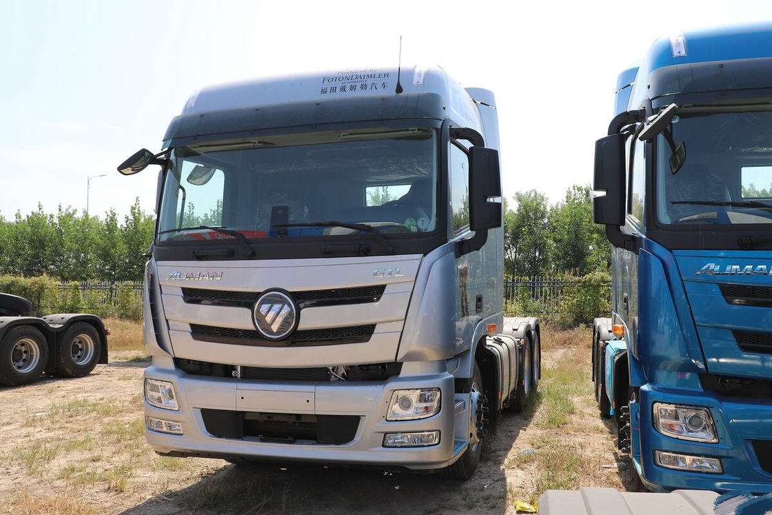 Used Tractor Head Commins Engine 6x4 Tractor Unit Foton Auman Silver Euro 6 Emission Long Haul Transport