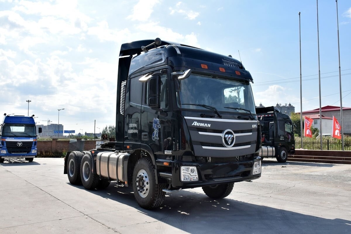 Used Tractor Head Euro IV Diesel Engine  Foton Auman 430hp 6*4 Drive Mode 10 Tyres Running Bad Road