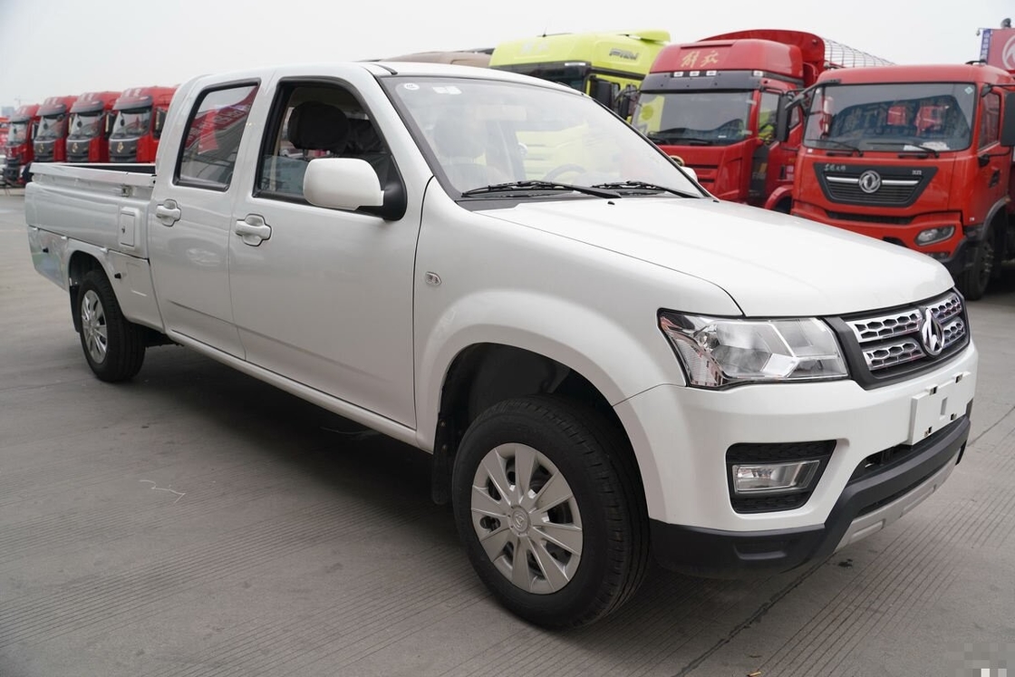 Used Manual Pickup Truck  4X2 Drive Mode 4 Wheels White Economical Bad Road Conditions