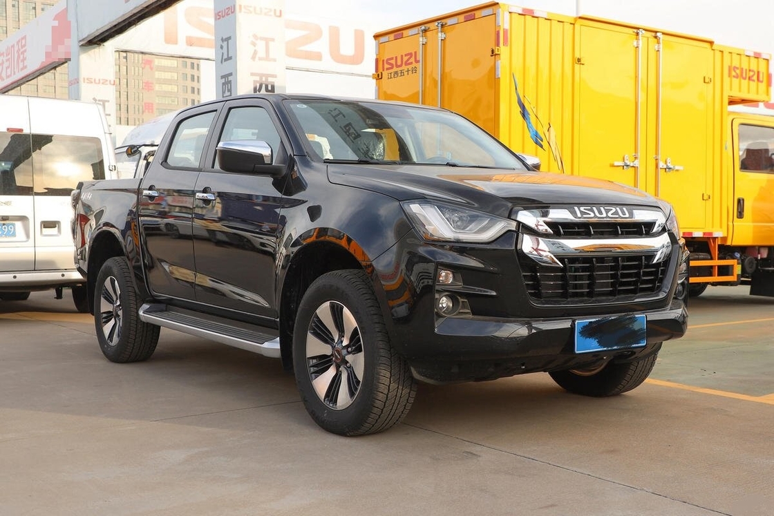 Isuzu High Ground Clearance  Pickup Truck 2021 1.9T Diesel 4WD Automatic Double Cab Durable Chassis