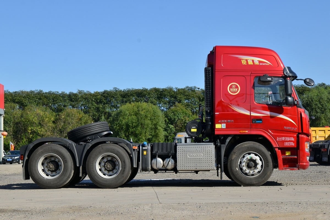 Used Tractor Truck Dayun N8E 6*4 Drive Mode  430hp Heavy Duty Long Distance Towing Roadside Assistance