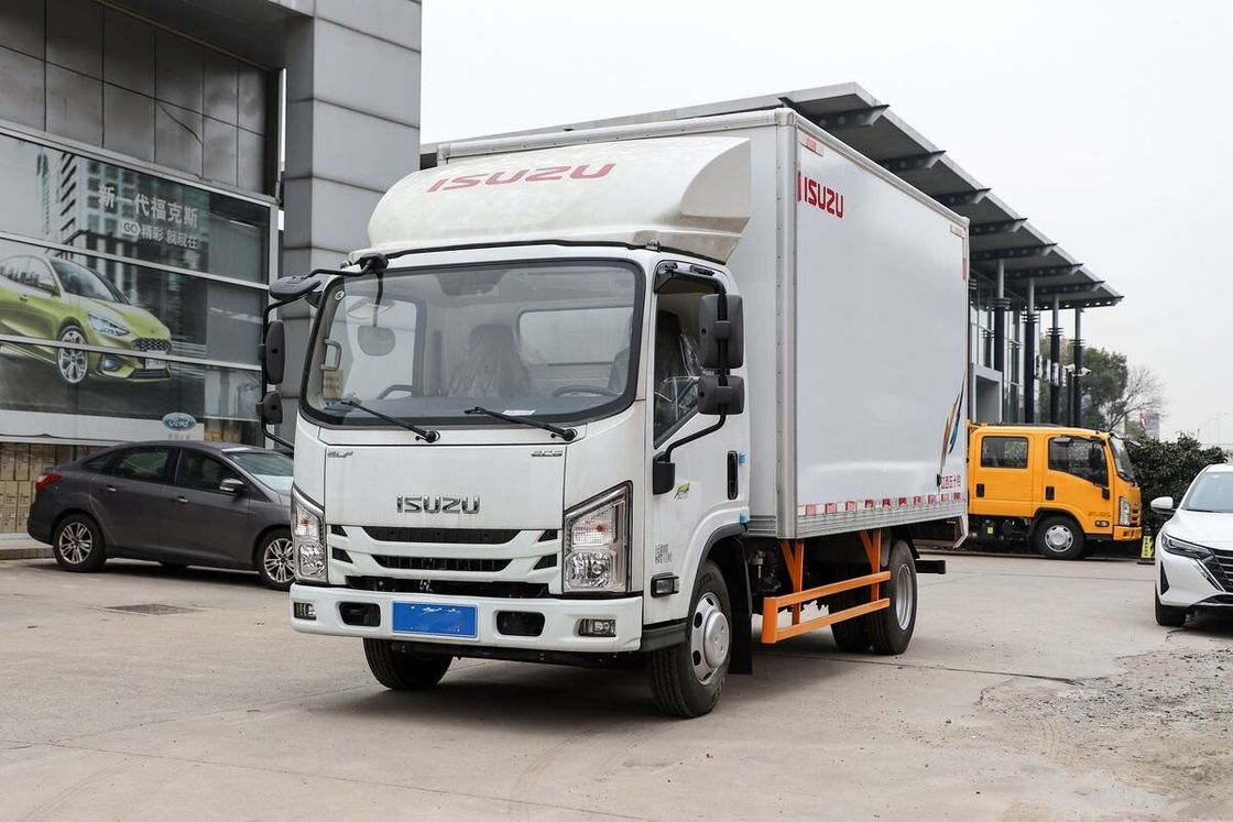 Second Hand Van Cargo Trucks Isuzu EC5 4×2 DRIVE MODE 127hp Cheap Cargo Trucks For Export