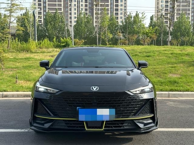 Affordable Used Changan Uni-V Car 2022 1.5t For Sale And Compact Sedan Gasoline Car With Intelligent Driving Version