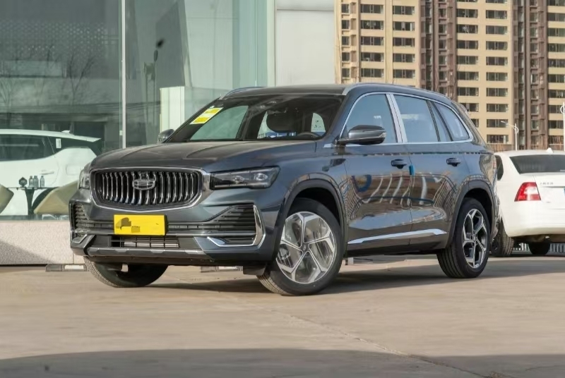 New Geely SUV 2025 Year 2WD Gasoline Car Durable Powerful Ideal Car With Customized Color