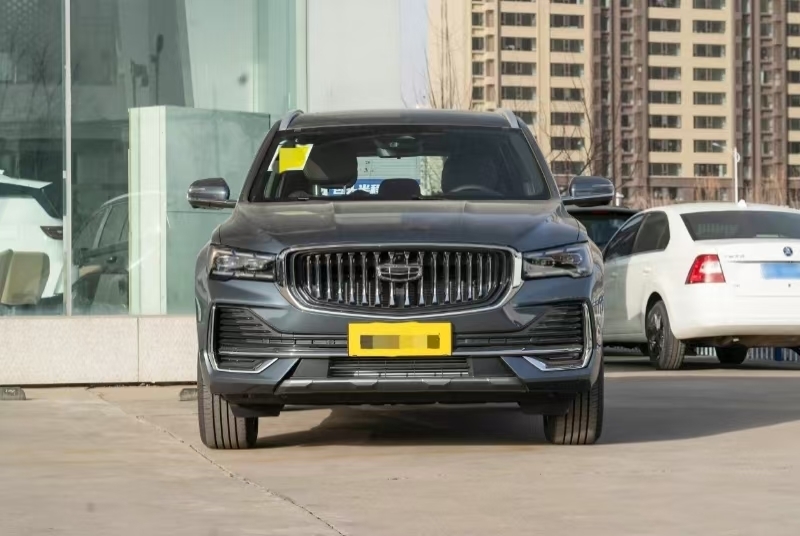 New Geely SUV 2025 Year 2WD Gasoline Car Durable Powerful Ideal Car With Customized Color