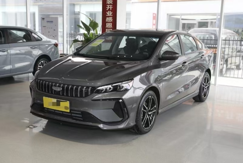 New Geely 2024 Year 2WD Gasoline Car Durable Powerful Ideal Car With Customized Color