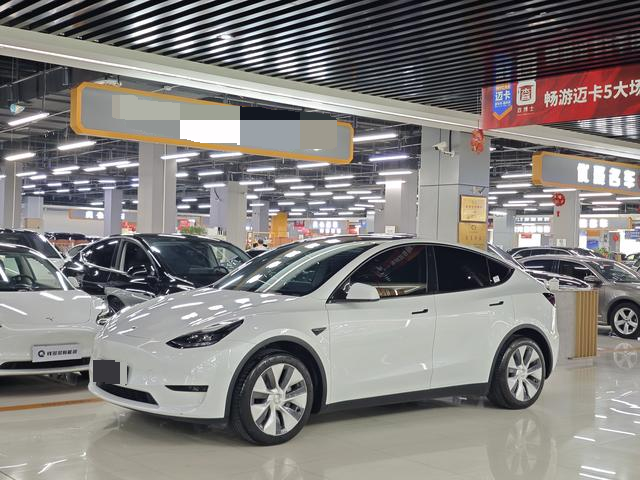 Affordable Used Tesla Model Y SUV 2022 facelift rear-wheel drive version for family use