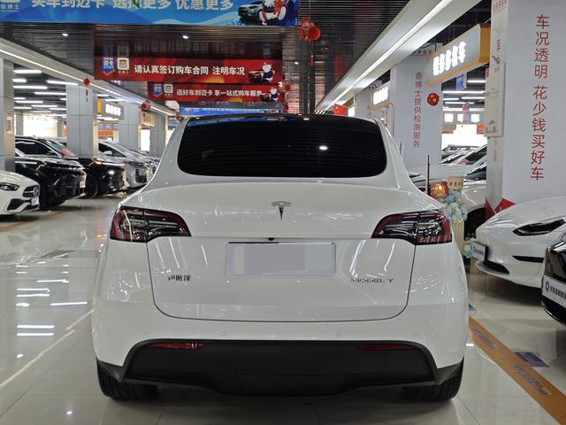 Affordable Used Tesla Model Y SUV 2022 facelift rear-wheel drive version for family use