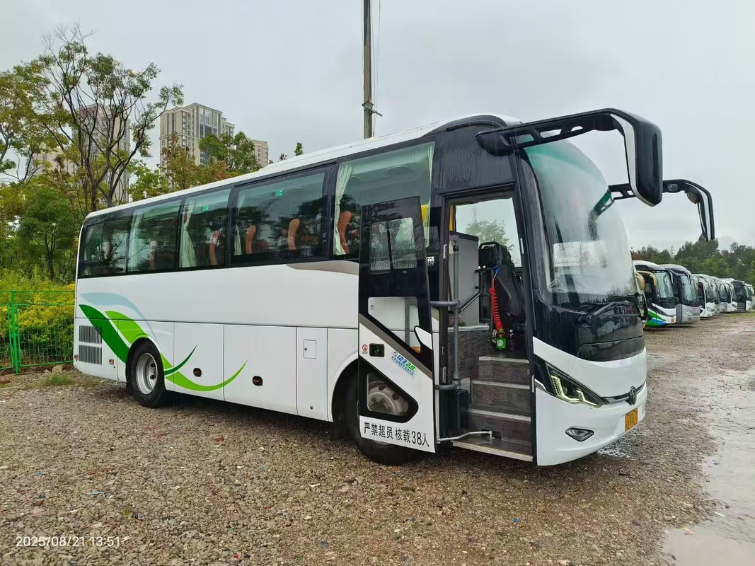 ZK6907 Yutong Used Passenger Bus 2023 38-Seater One Door Left-Hand Drive Luxury Bus