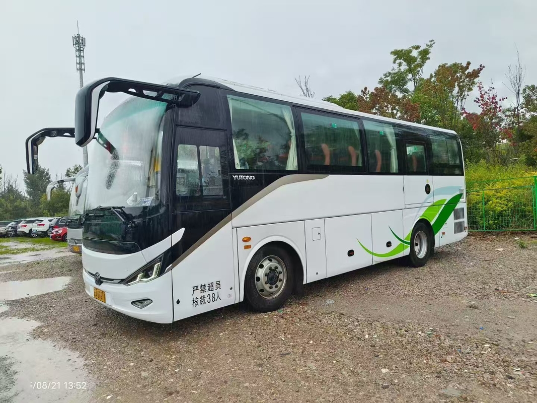 ZK6907 Yutong Used Passenger Bus 2023 38-Seater One Door Left-Hand Drive Luxury Bus