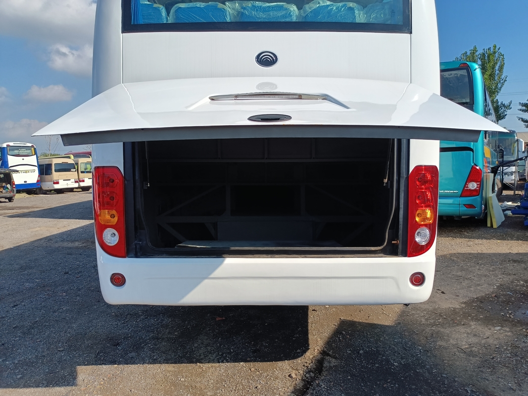 ZK6102D Yutong Used Passenger Bus 2020 57-Seater 2+3 Layout One Door Right-Hand Drive Luxury Bus