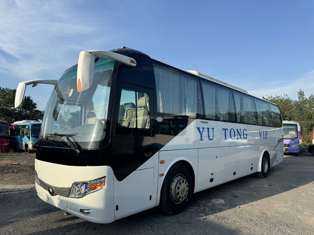 ZK6110 Yutong Used Passenger Bus 2020 56-Seater 2+3 Layout Two Door Left-Hand Drive Luxury Bus